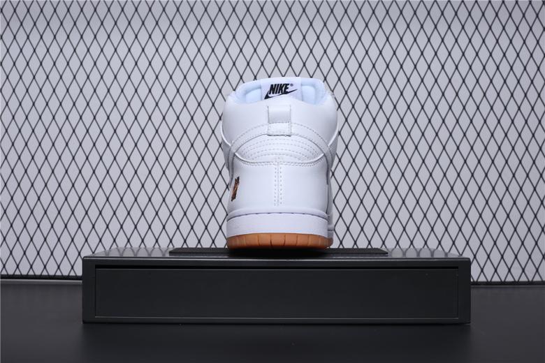 Nike-Dunk-Prm-Hi-Undftd-Sp-Undefeated-2