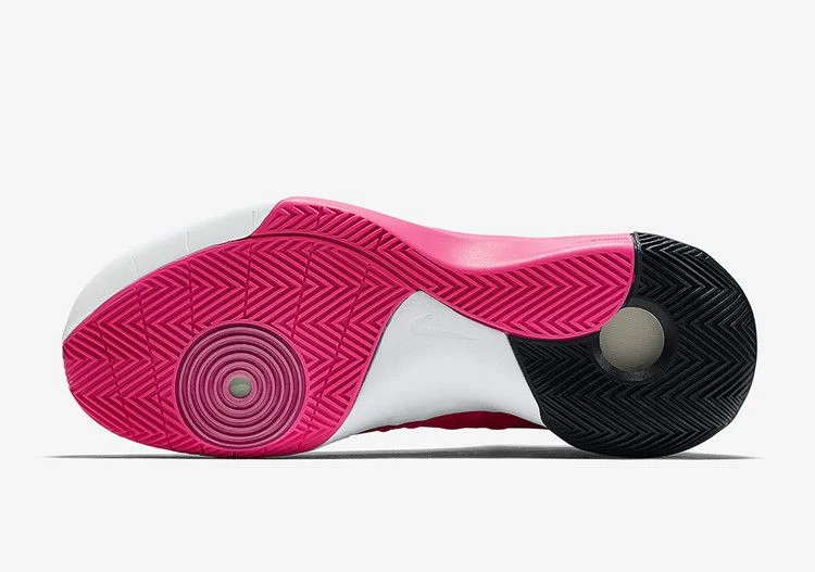 Krossovki-Nike-Hyperdunk-2015-Think-Pink-3