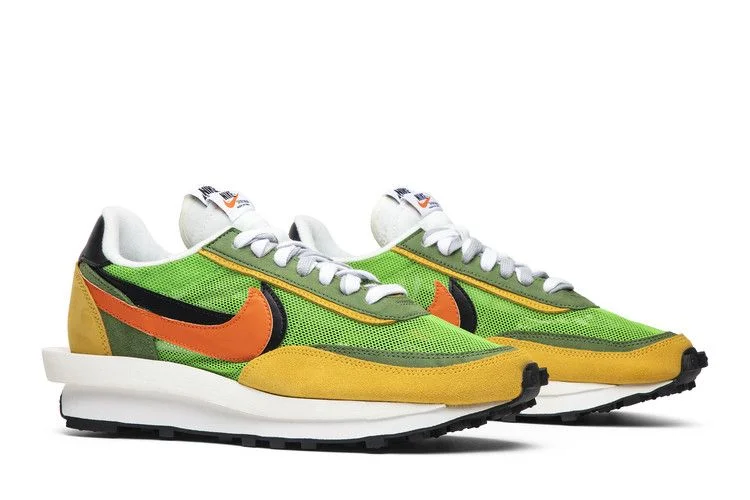 Krossovki-sacai-x-Nike-LDWaffle-Green-Gusto-7