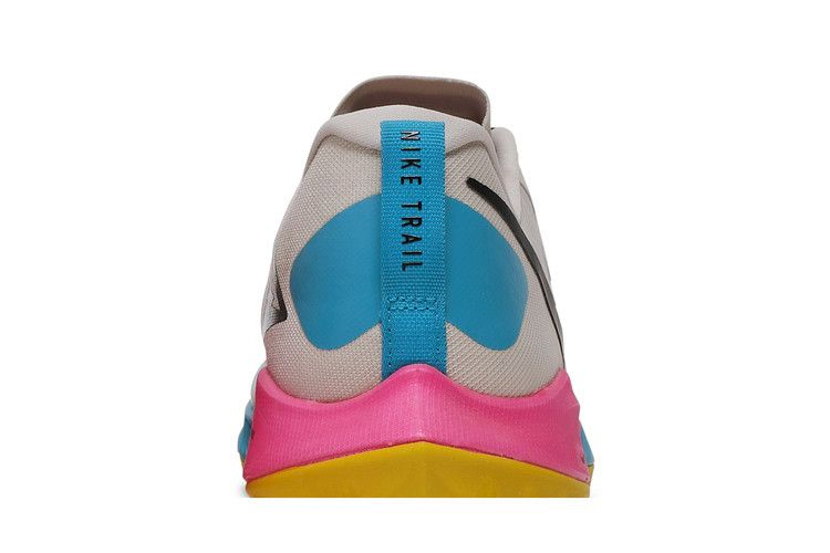 air-zoom-terra-kiger-5-light-orewood-pink-aq2219-100_06