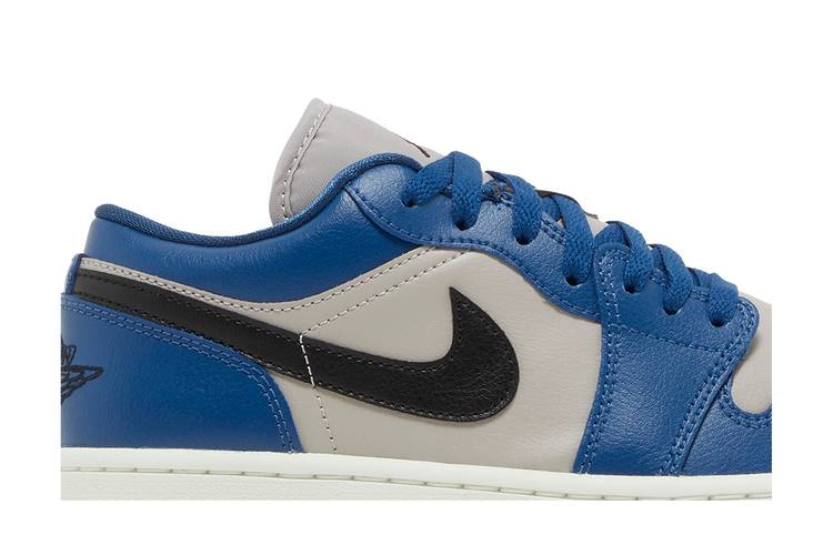 Кроссовки Wmns Air Jordan 1 Low 'French Blue'