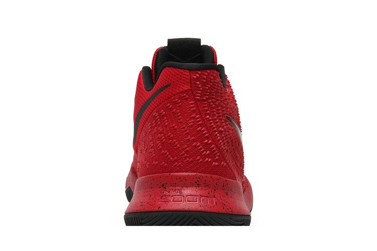 kyrie-3-candy-apple-852395-600_06