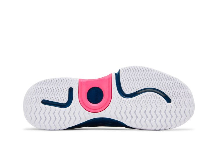 naomi-osaka-x-wmns-nikecourt-air-zoom-gp-turbo-glacier-blue-marble-dz0011-400_03