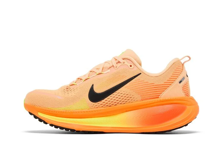 Кроссовки Nike Vomero 18 'Orange Chalk'