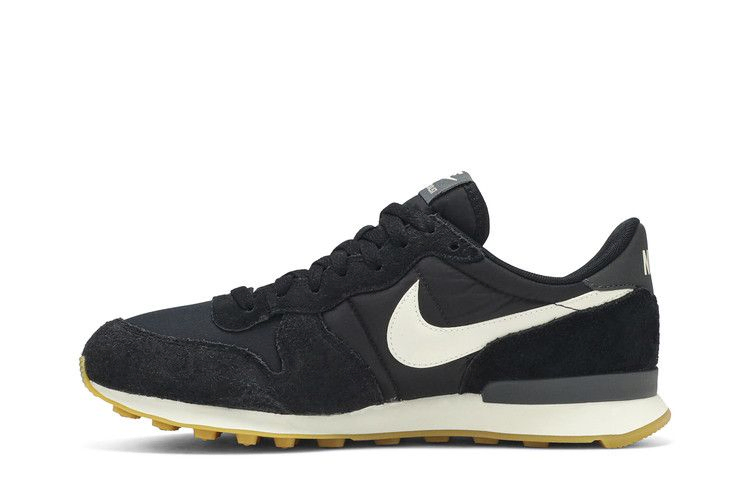 Кроссовки Nike Wmns Internationalist 'Black Gum'