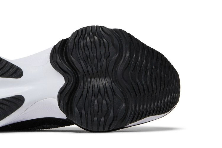 Кроссовки Nike Wmns Air Zoom Tempo NEXT% Flyknit 'Black White'