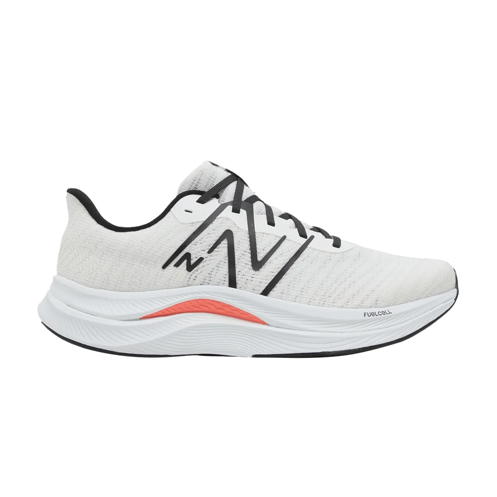 Krossovki-New-Balance-FuelCell-Propel-v4-White-Black
