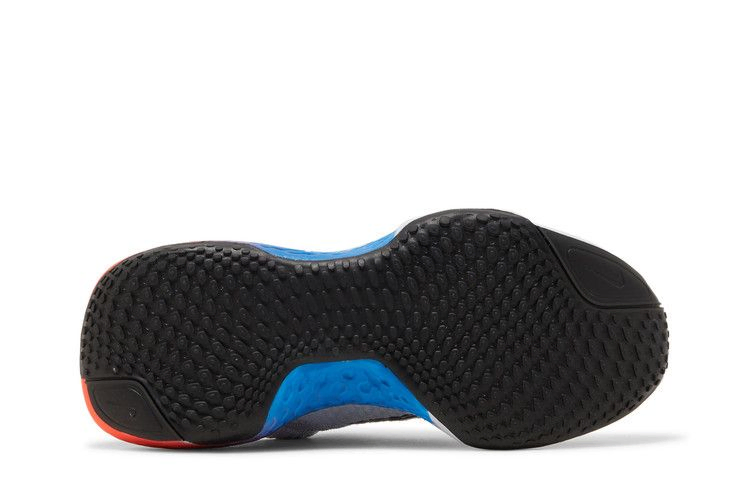 Кроссовки Nike Wmns ZoomX Invincible Run Flyknit 2 'Grey Crimson Blue'
