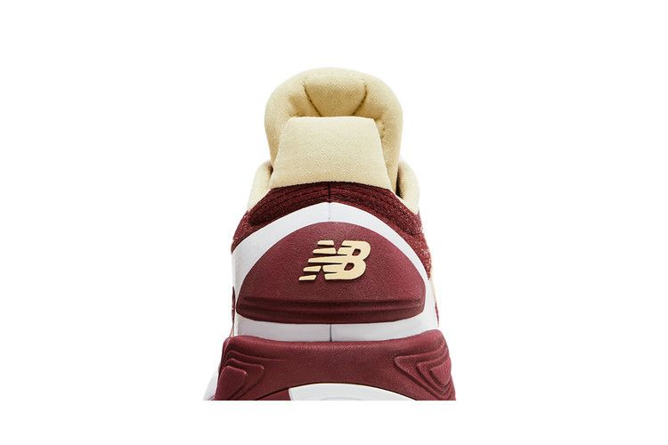 Кроссовки New Balance Two WXY V5 'Mercury Red Gold'