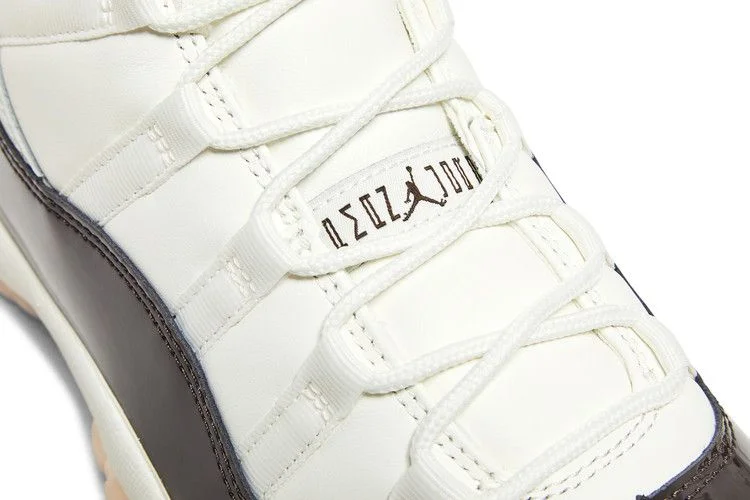 Krossovki-Wmns-Air-Jordan-11-Retro-Neapolitan-8