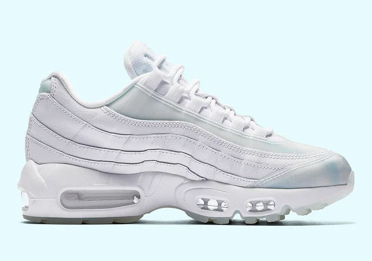 Krossovki-Nike-Wmns-Air-Max-95-SE-White-Ice-2