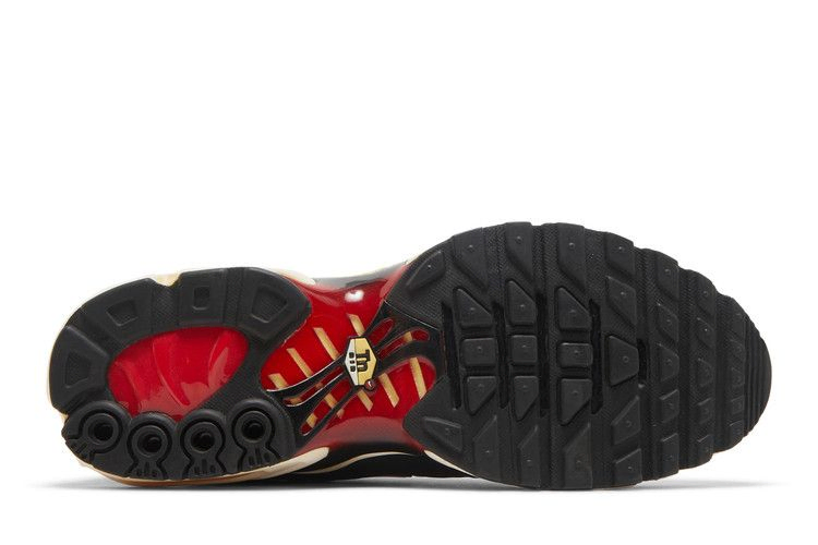 air-max-plus-txt-tn-tiger-647315-700_03