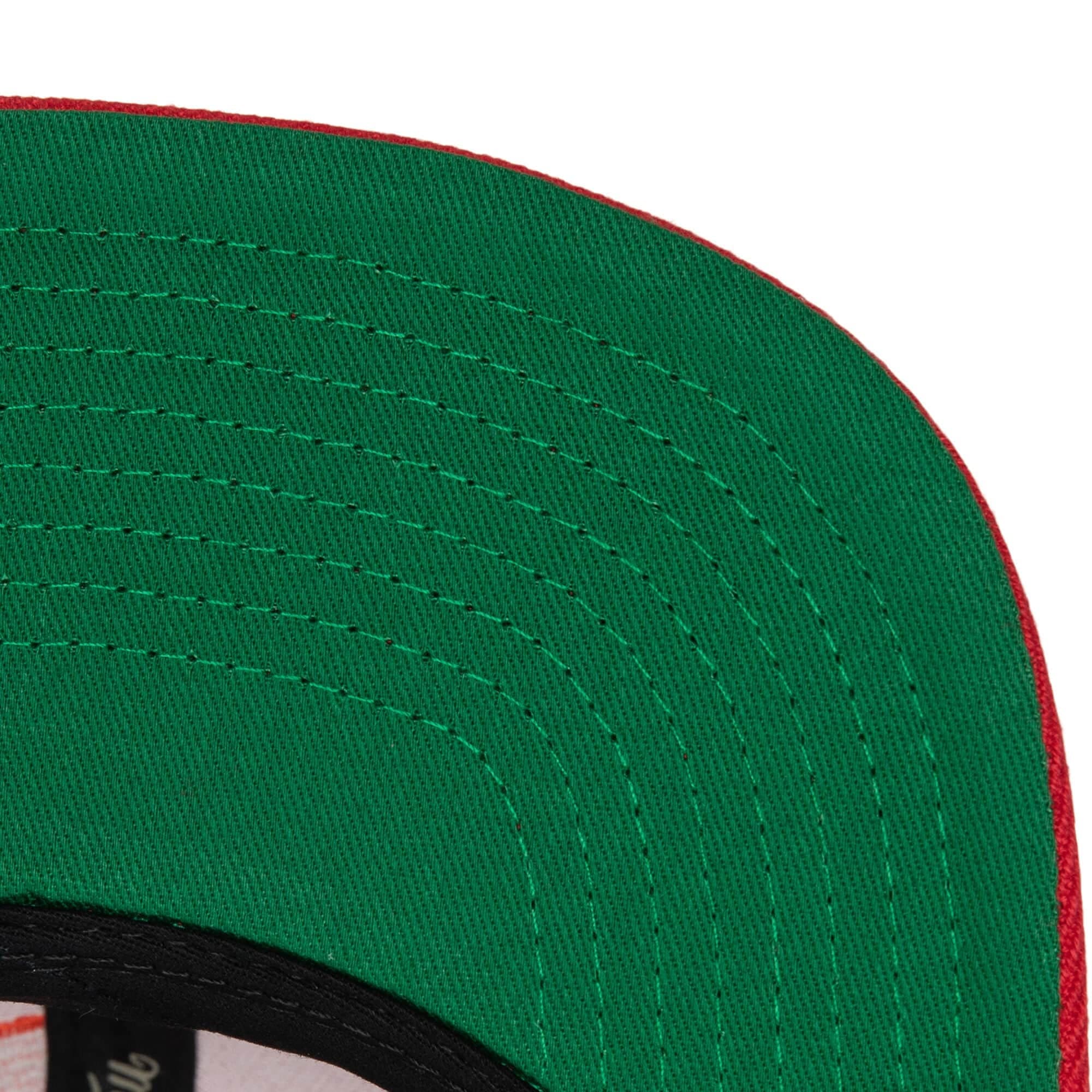 Бейсболка Mitchell & Ness Retroline Snapback HWC Miami Heat Hat