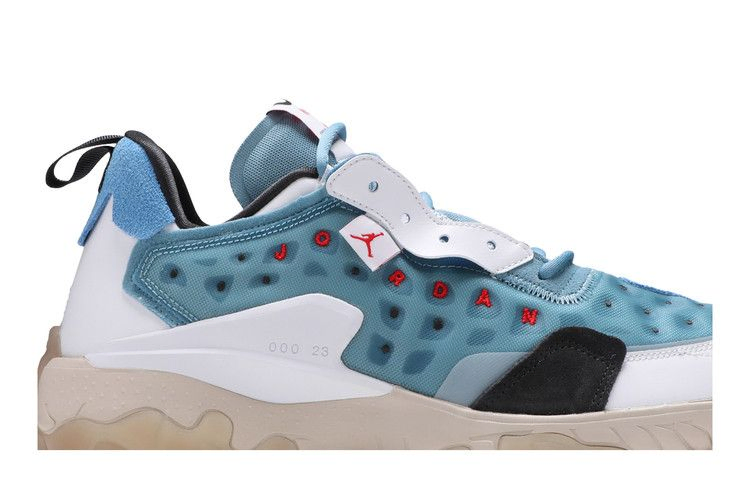 jordan-delta-2-cerulean-cv8121-400_01