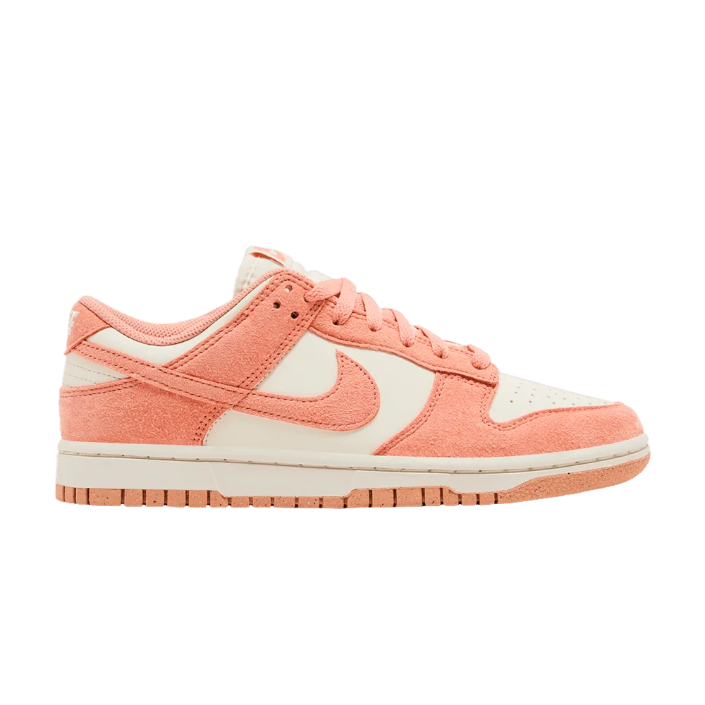 Кроссовки Nike Wmns Dunk Low Next Nature 'Apricot Agate'