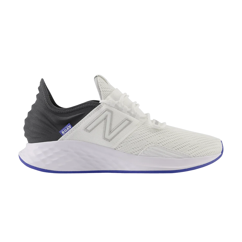 Krossovki-New-Balance-Fresh-Foam-Roav-White-Black-Blue