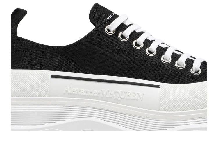 Krossovki-Alexander-McQueen-Tread-Slick-Lace-Up-Black-White-1-2