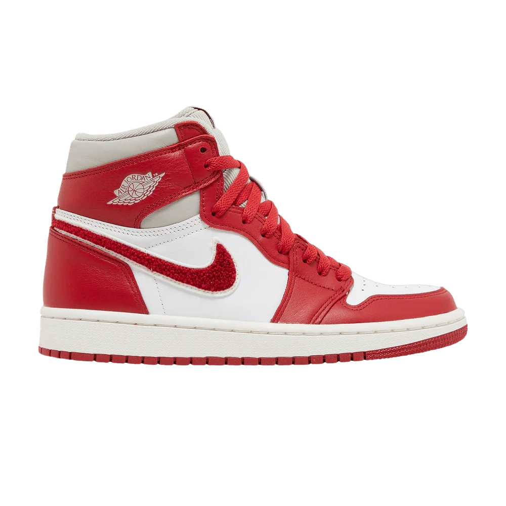 Krossovki-Wmns-Air-Jordan-1-High-OG-Newstalgia-Chenille