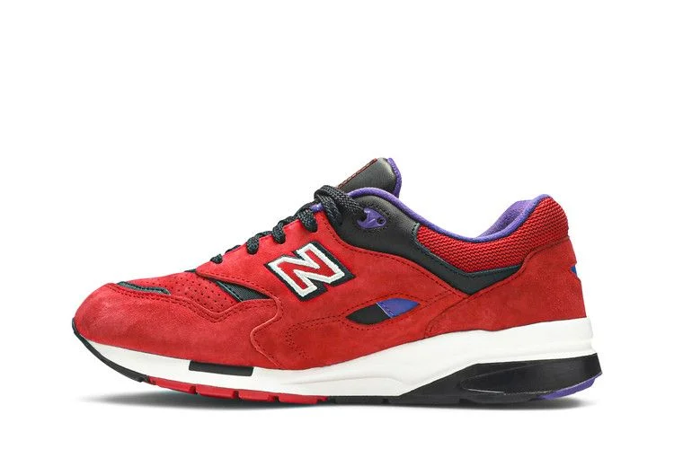 Krossovki-New-Balance-1600-Red-2