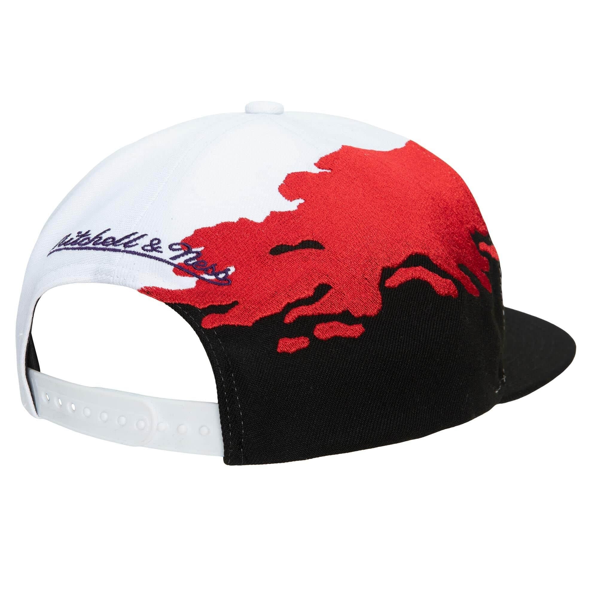 Бейсболка Mitchell & Ness Paintbrush Snapback HWC Philadelphia 76ers