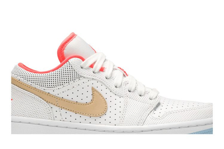Кроссовки Wmns Air Jordan 1 Low SE 'White Sesame'