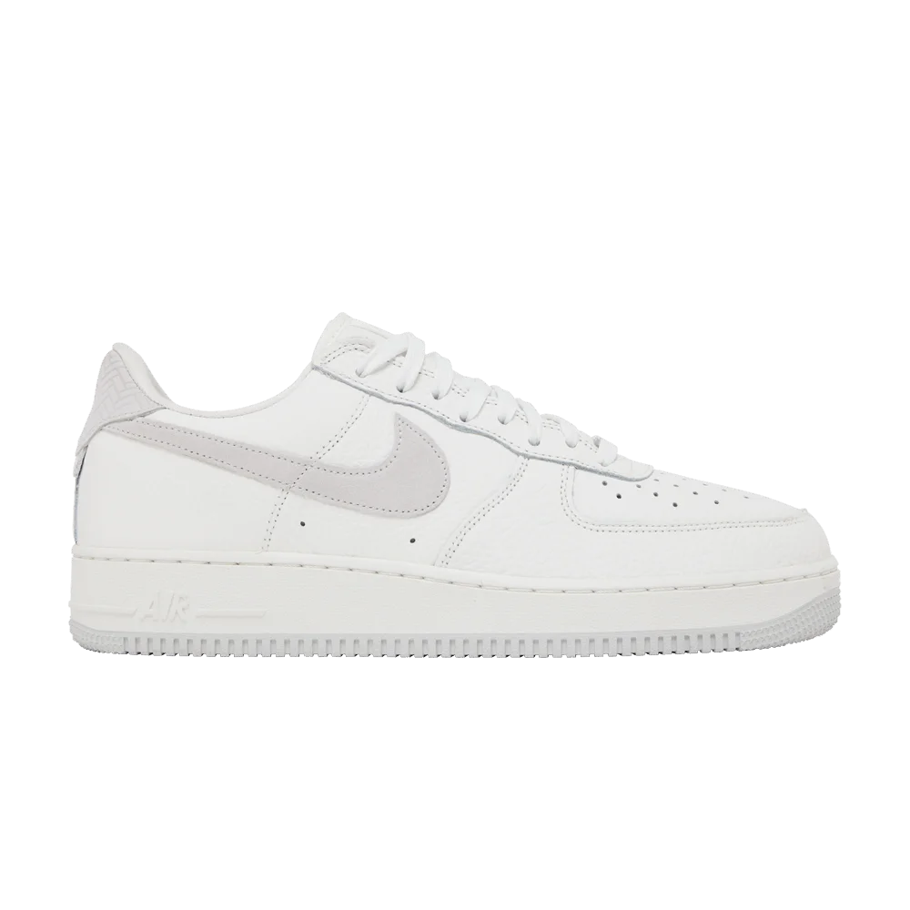 Krossovki-Nike-Air-Force-1-07-Craft-White-Photon-Dust