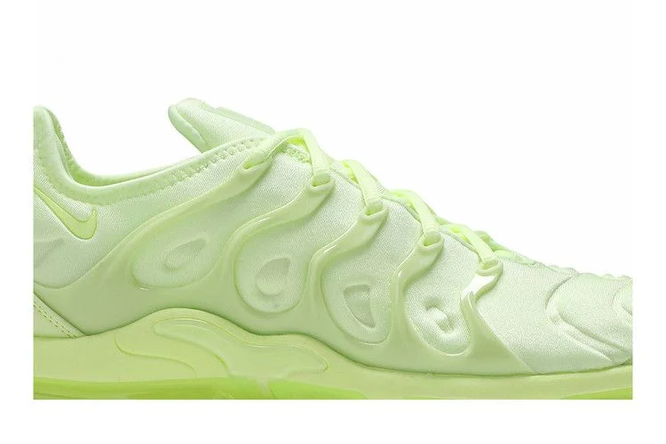 Кроссовки Nike Wmns Air VaporMax Plus 'Barely Volt'