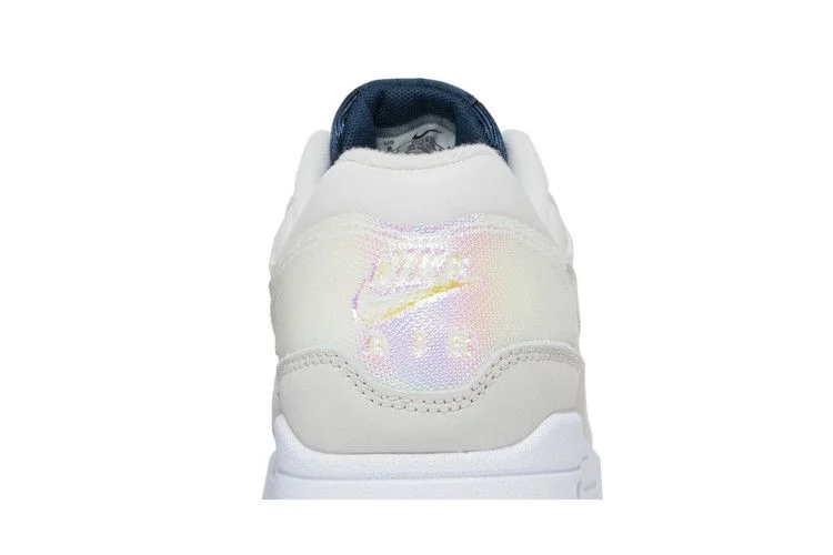 Кроссовки Nike Wmns Air Max 1 'Air Max Day - La Ville-Lumière'