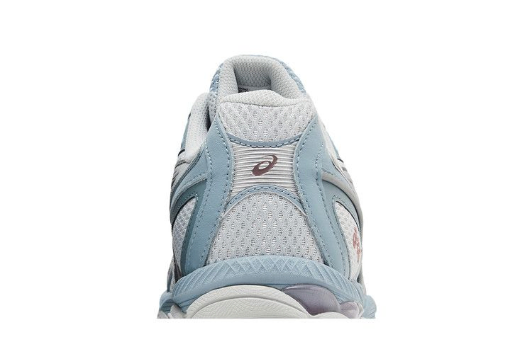 gel-nyc-2055-glacier-dolphin-grey-1203a542-020_06