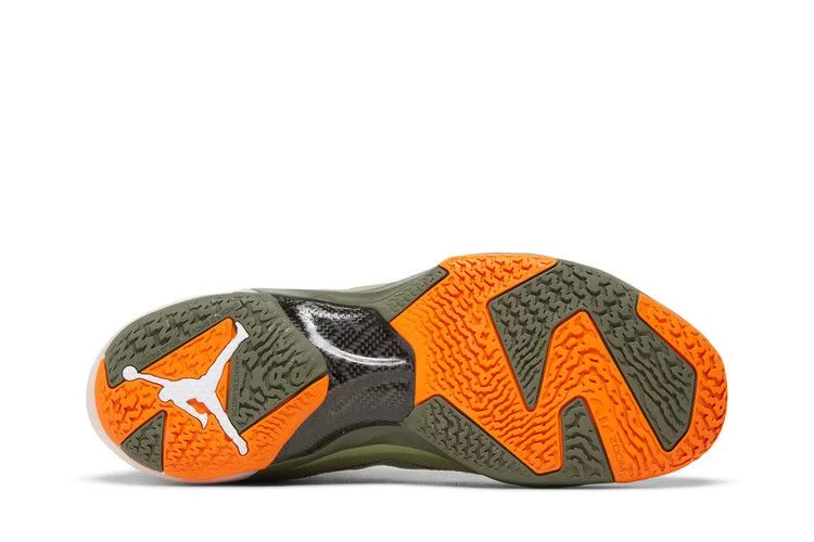 Кроссовки Undefeated x Air Jordan 37 SP 'Flight Jacket'
