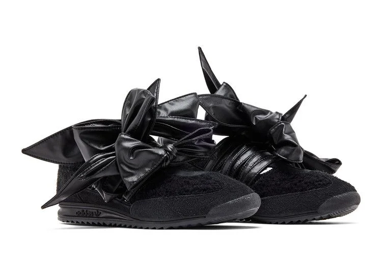 Krossovki-Caroline-Hu-x-adidas-Wmns-SL72-OG-Black-Carbon-7