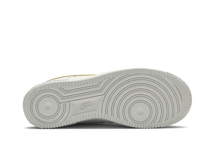 wmns-air-force-1-07-ess-metallic-gold-ao2132-102_03