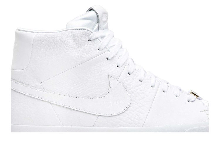 blazer-royal-qs-triple-white-ar8830-100_01