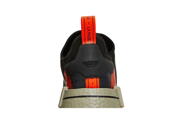 Кроссовки Adidas NMD_R1 'Black Solar Red'