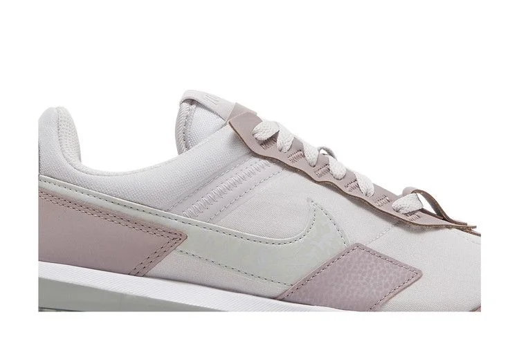 Кроссовки Nike Wmns Air Max Pre-Day 'Camo Swoosh - Venice Plum Fog'