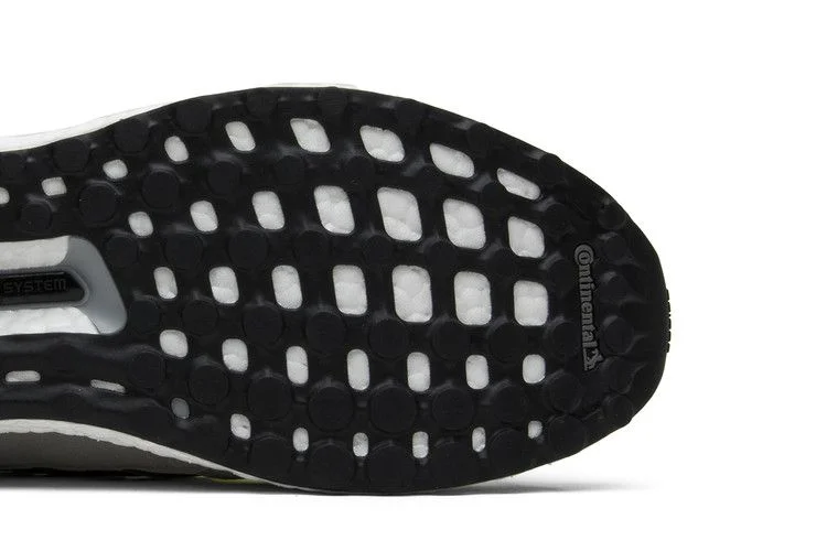 Кроссовки adidas UltraBoost Mid 'Prototype'