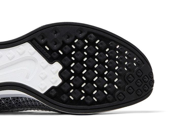 flyknit-racer-pure-platinum-862713-002_04
