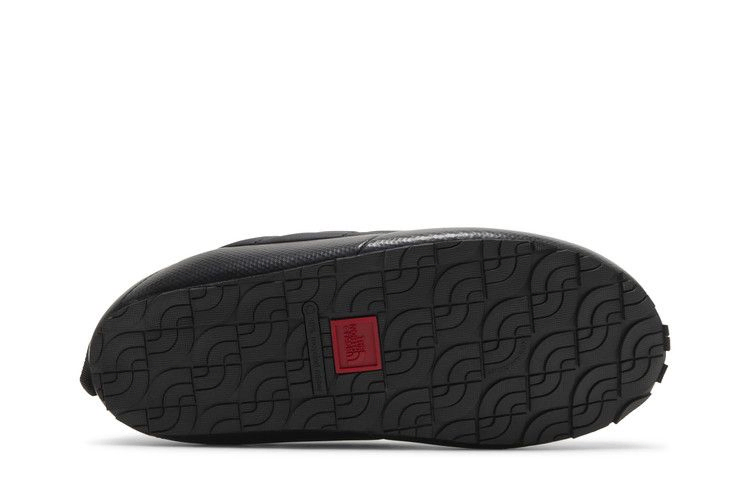 thermoball-traction-mule-black-white-nf0a3uznky41_03