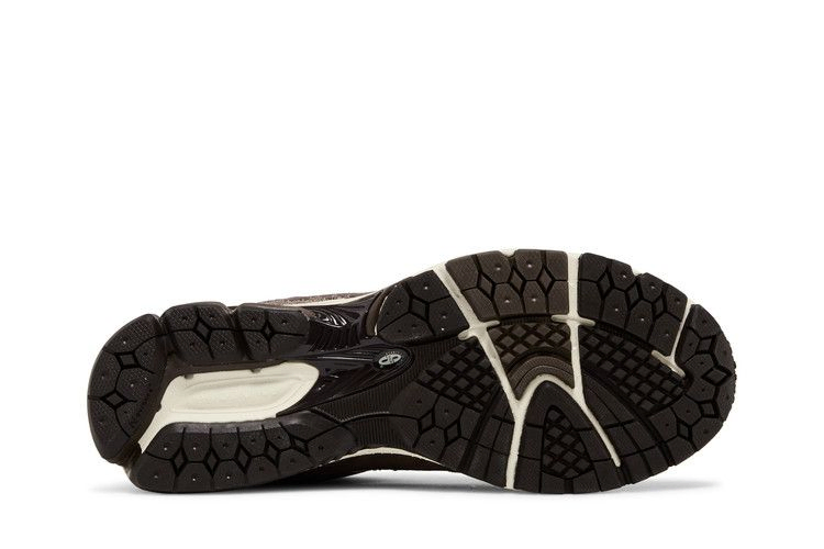 Кроссовки Shoe Palace x New Balance 2002R 'Volcanic Rocks Pack - Magma'