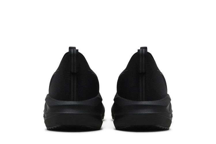 novablast-5-black-carrier-grey-1011b974-002_05