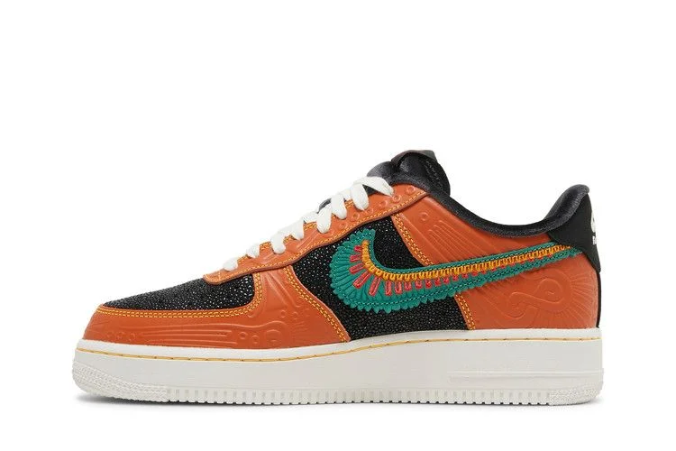 Кроссовки Nike Air Force 1 '07 LX 'SiEMPRE Familia'
