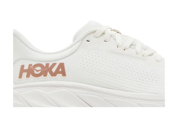 Krossovki-HOKA-Wmns-Arahi-7-Blanc-De-Blanc-Rose-Gold-1