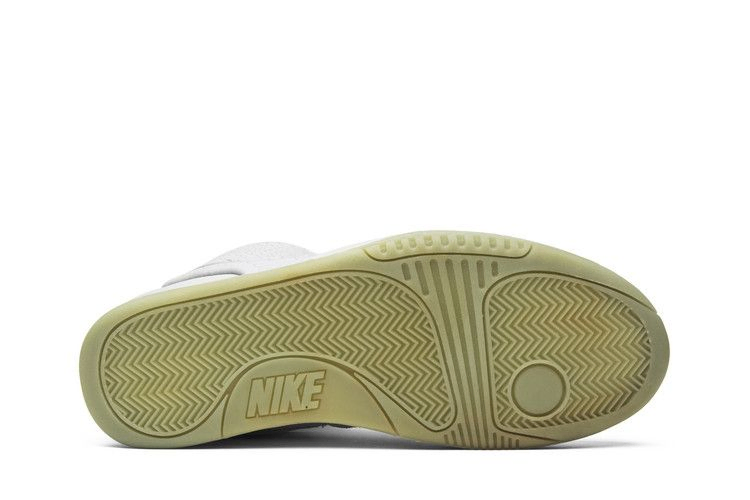 air-yeezy-2-nrg-508214-010_03