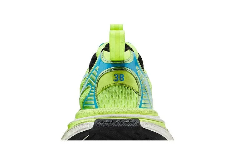 Кроссовки Balenciaga Wmns 3XL Sneaker 'Worn-Out - Fluo Yellow'
