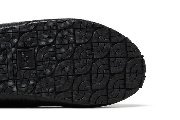 kaws-x-thermoball-traction-mule-vs-black-nf0a7w6i-kx7_04