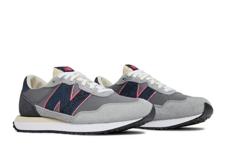 Krossovki-Sneakersnstuff-x-New-Balance-237-Blue-Racer-7