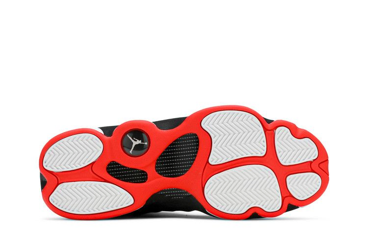 jordan-jumpman-team-2-gs-white-black-820273-106_03