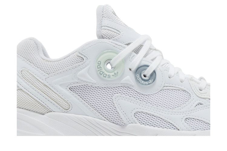 wmns-astir-white-ie9887_01