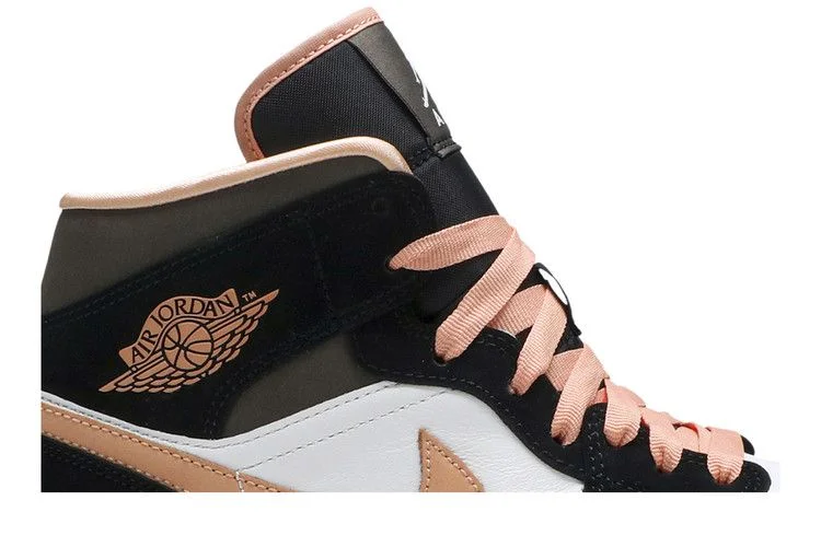 Krossovki-Wmns-Air-Jordan-1-Mid-SE-Peach-Mocha-1