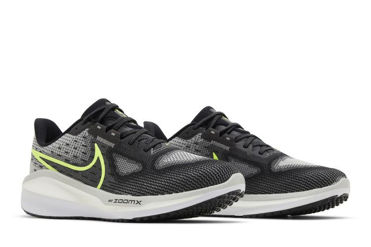 air-zoom-vomero-17-black-volt-fb1309-001_07